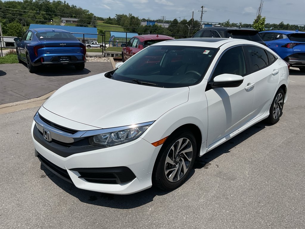 Used 2018 White Orchid Pearl Honda EX image 4