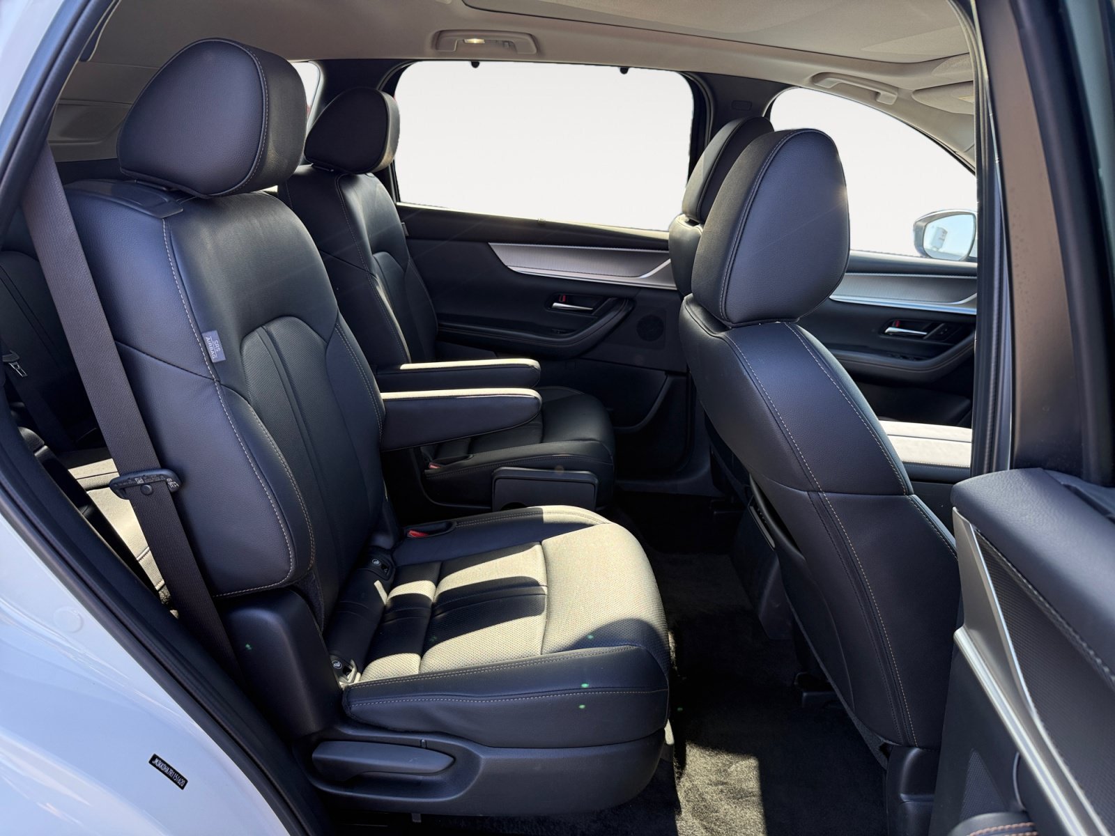 Certified Used 2024 White Mazda Premium image 18