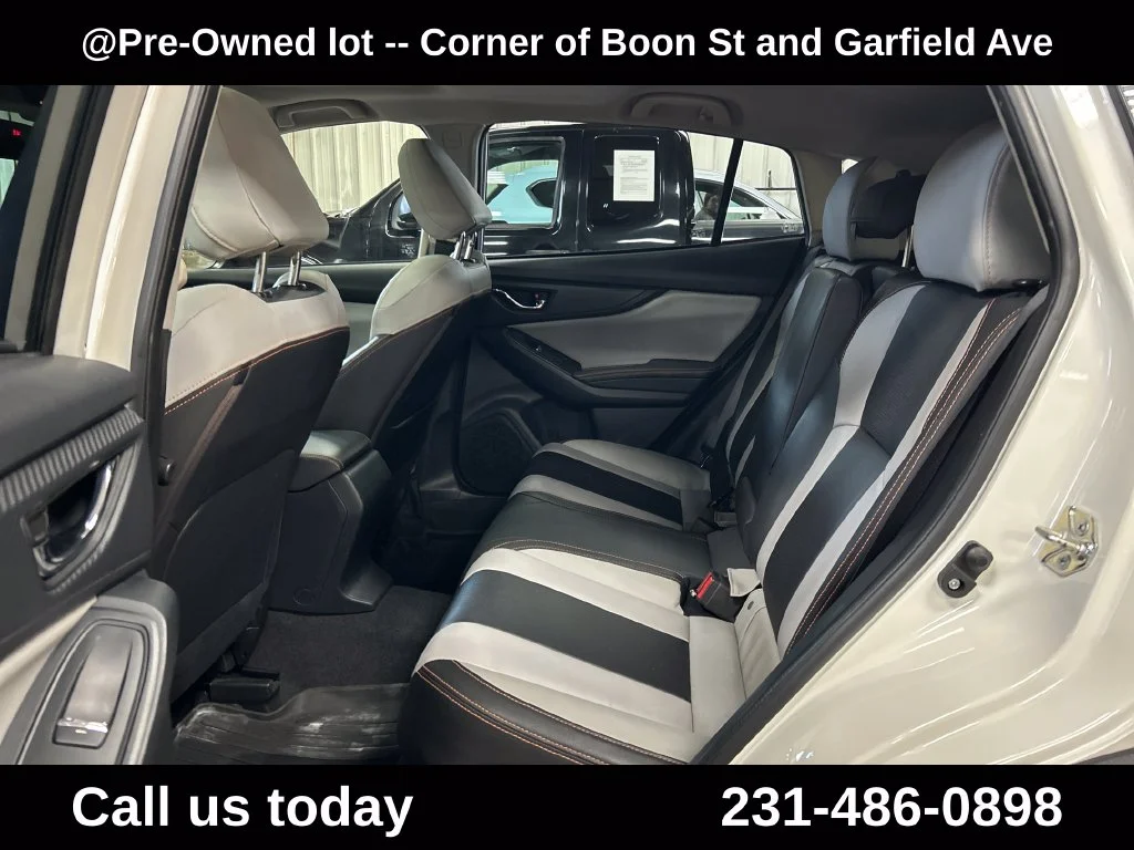 Used 2018 White Subaru 2.0i Limited image 24