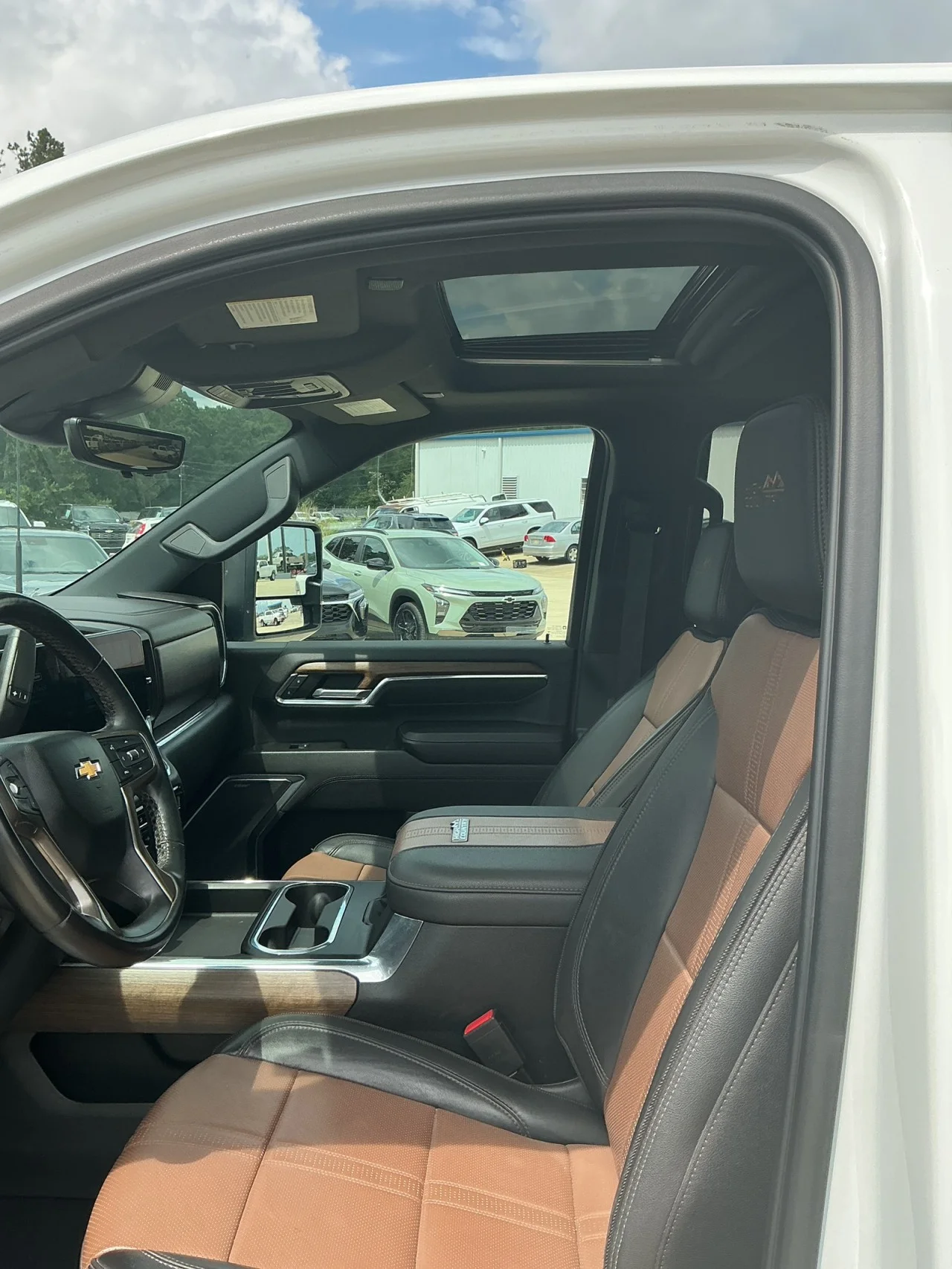 2024 Chevrolet Silverado 3500HD High Country - Photo 9