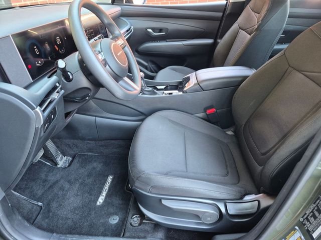 Used 2025 Green Hyundai SE image 11