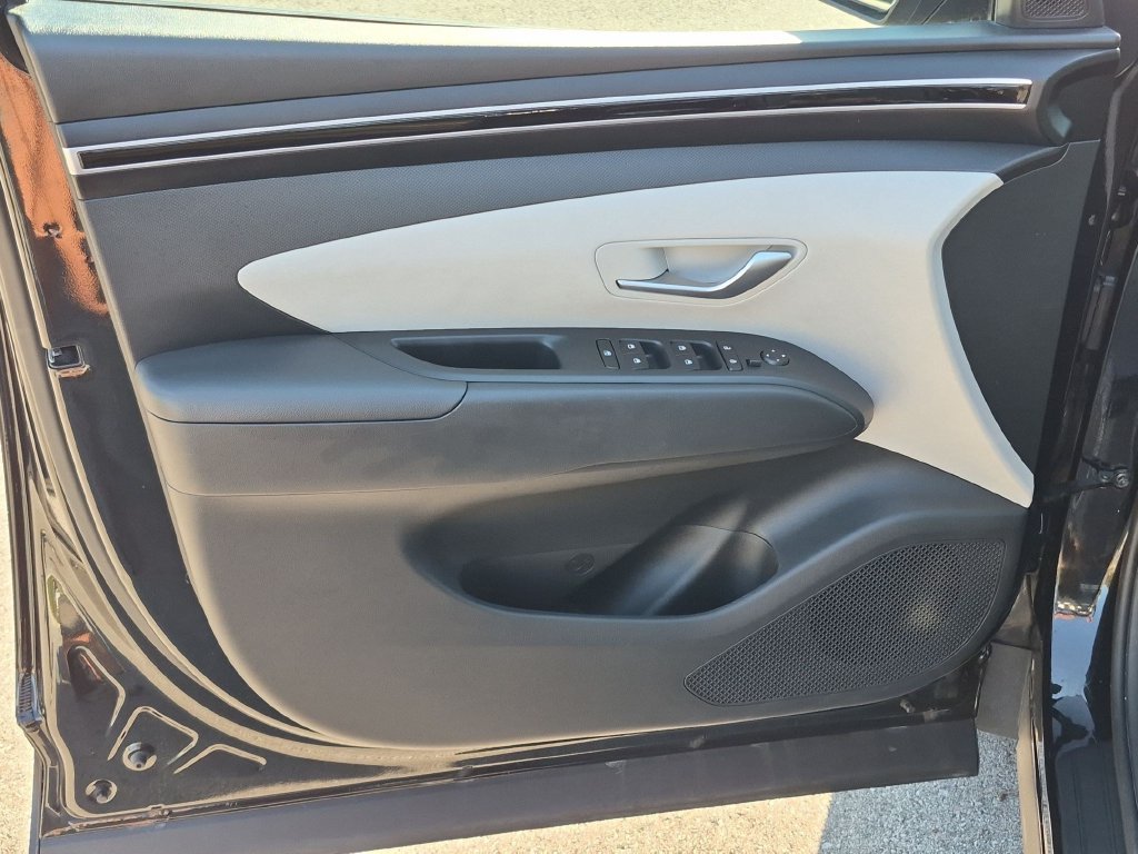 Certified Used 2024 Black Hyundai SE image 12