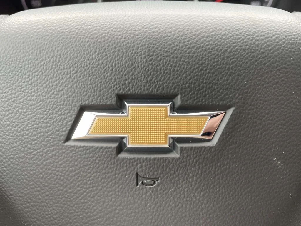 New 2026 Black Chevrolet 2LT image 30