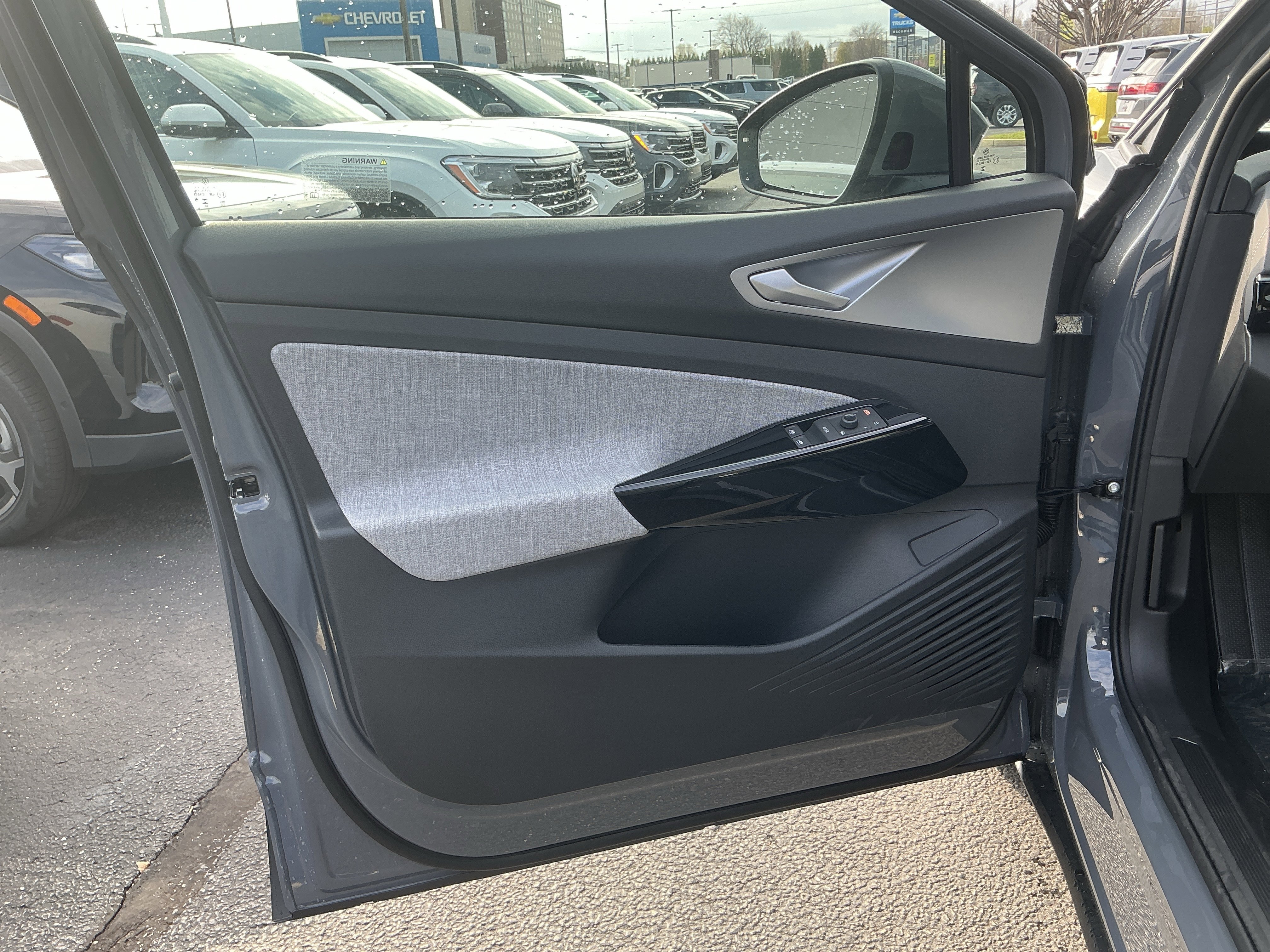 New 2026 Pure Gray Volkswagen Pro image 9