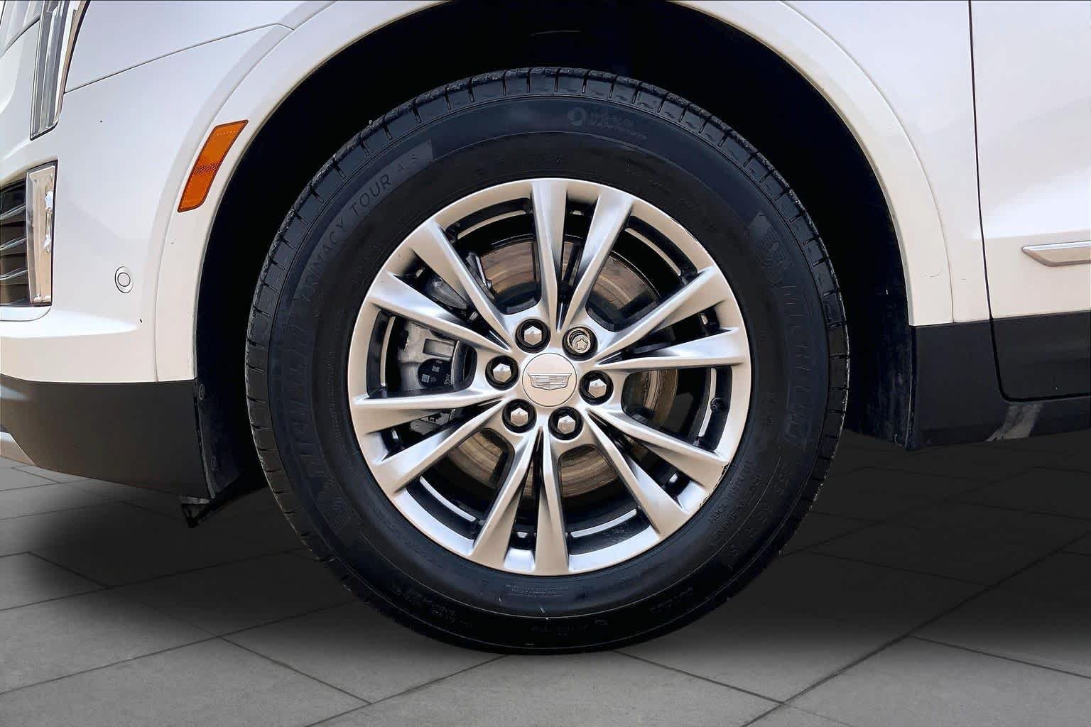 Certified Used 2021 Crystal White Tricoat Cadillac AWD Premium Luxury image 11