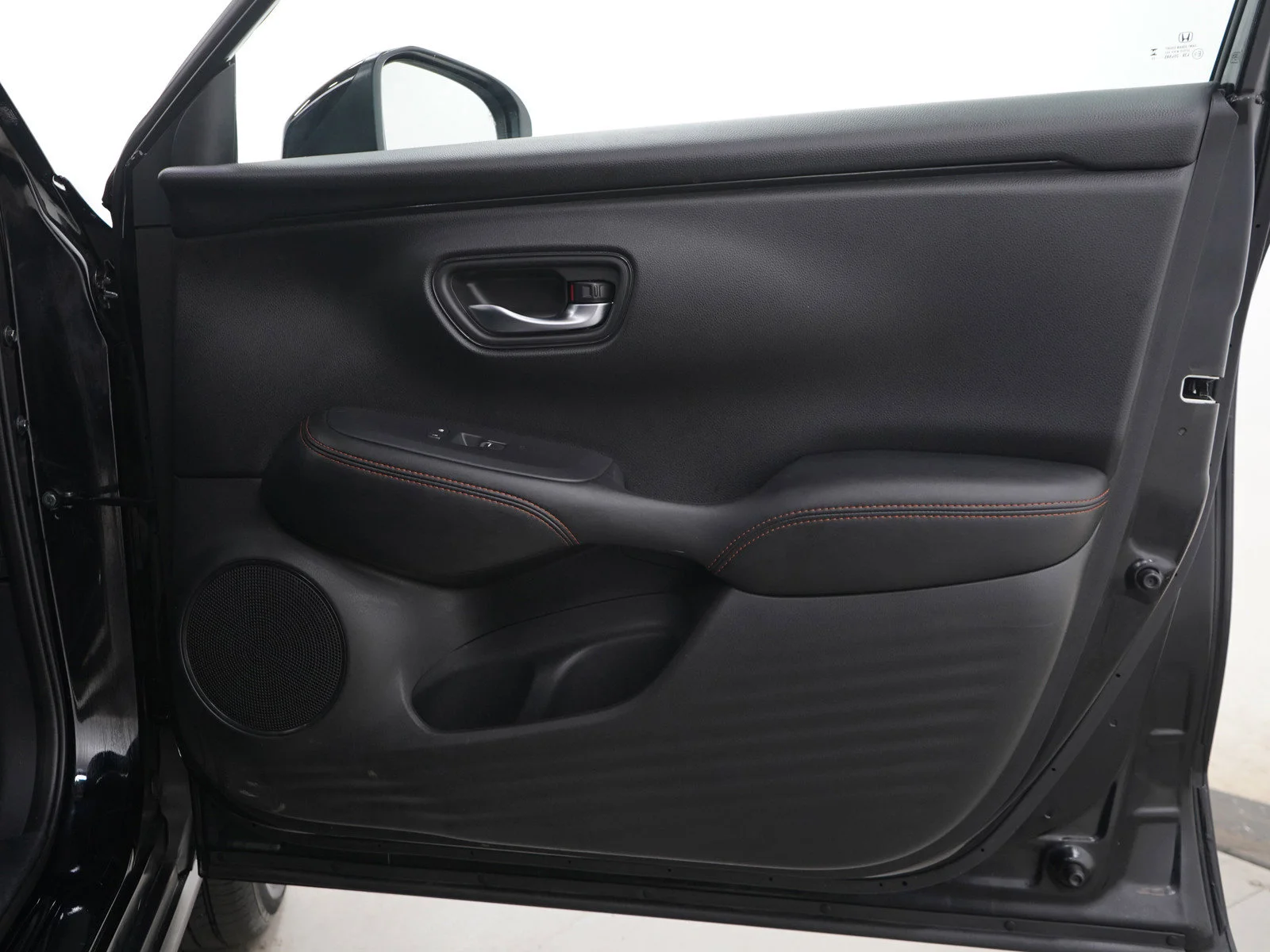 Used 2025 Black Honda 5D WAGON SPORT 2WD image 9