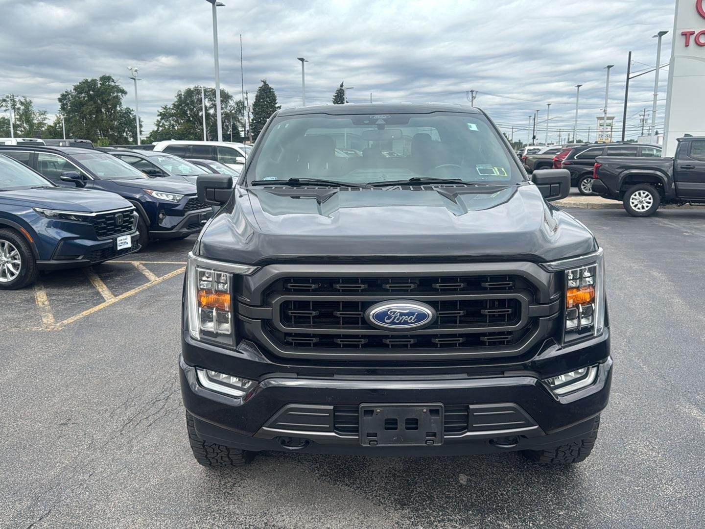 Used 2021 Agate Black Ford XLT image 2
