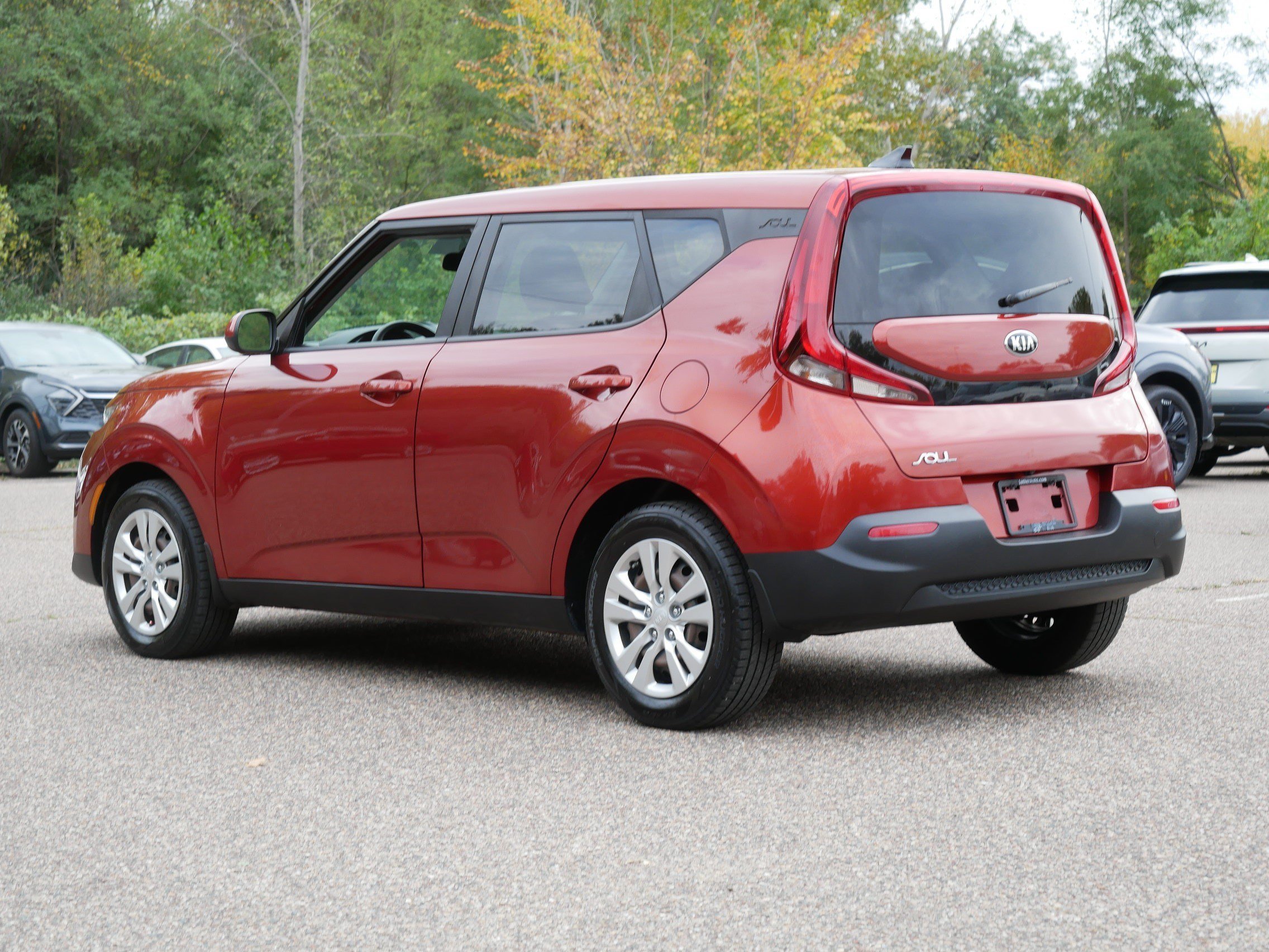 Used 2021 Mars Orange Kia LX image 5