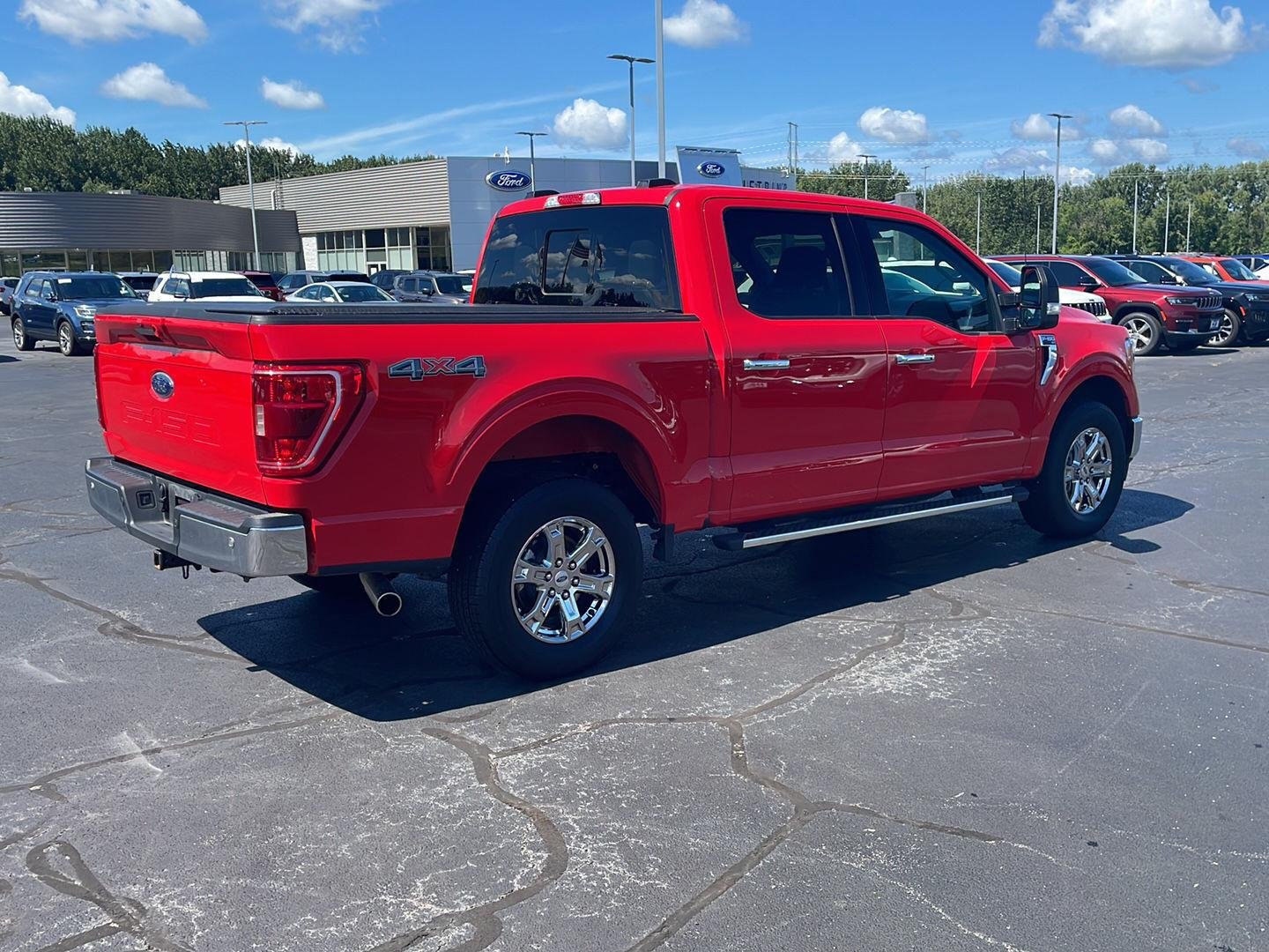 Used 2022 Race Red Ford XLT image 5