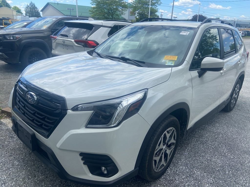 Used 2024 Crystal White Pearl Subaru Premium image 2