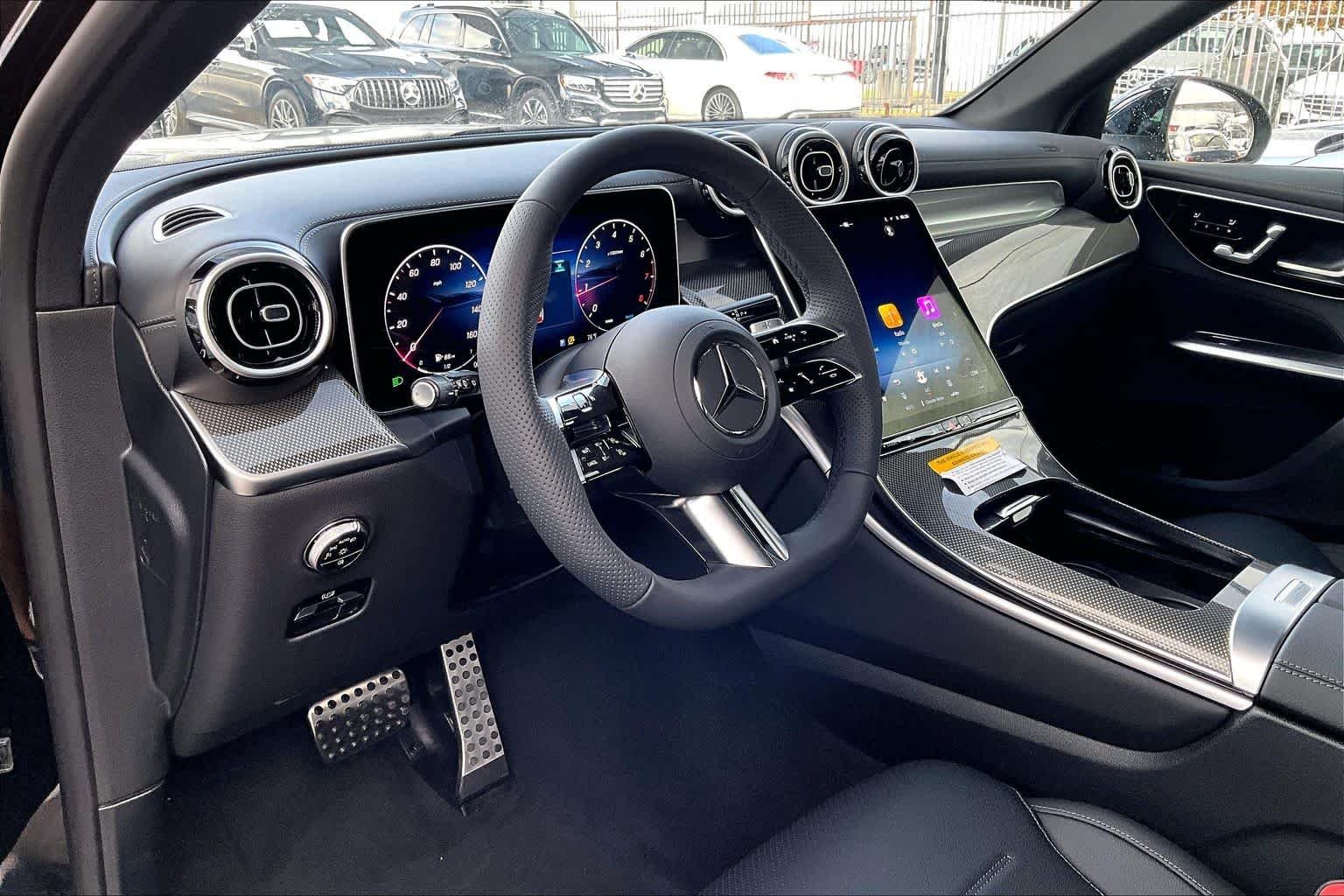 New 2026 Black Mercedes-Benz GLC 300 image 10