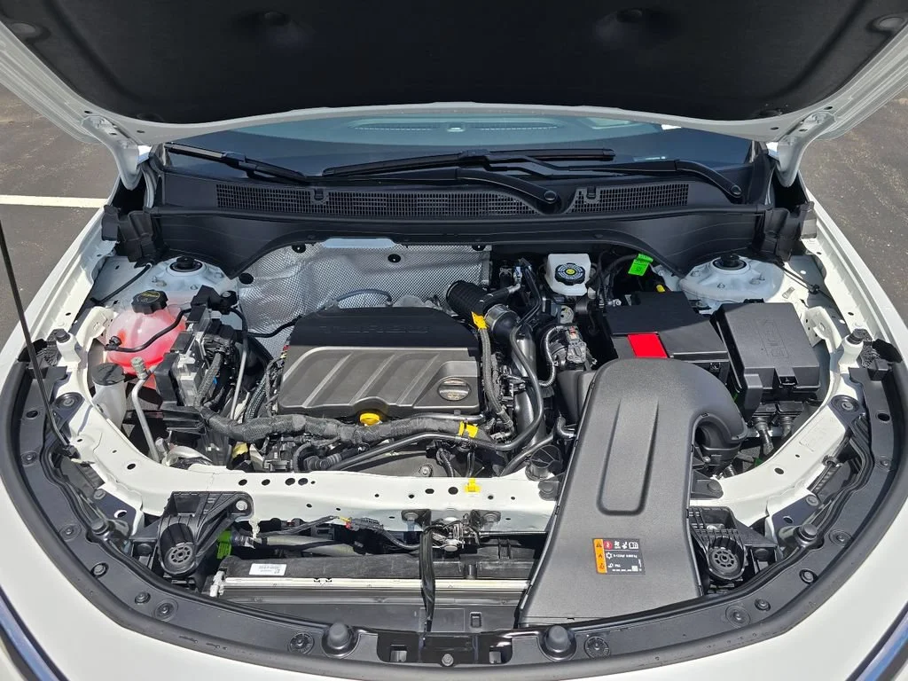 New 2026 Summit White Buick Sport Touring image 31