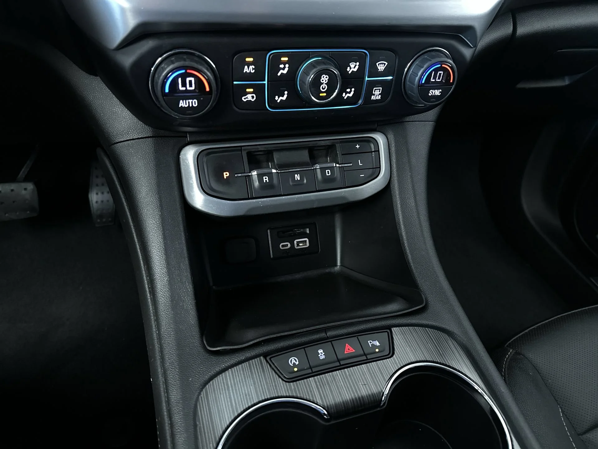 2020 GMC Acadia SLT - Photo 21