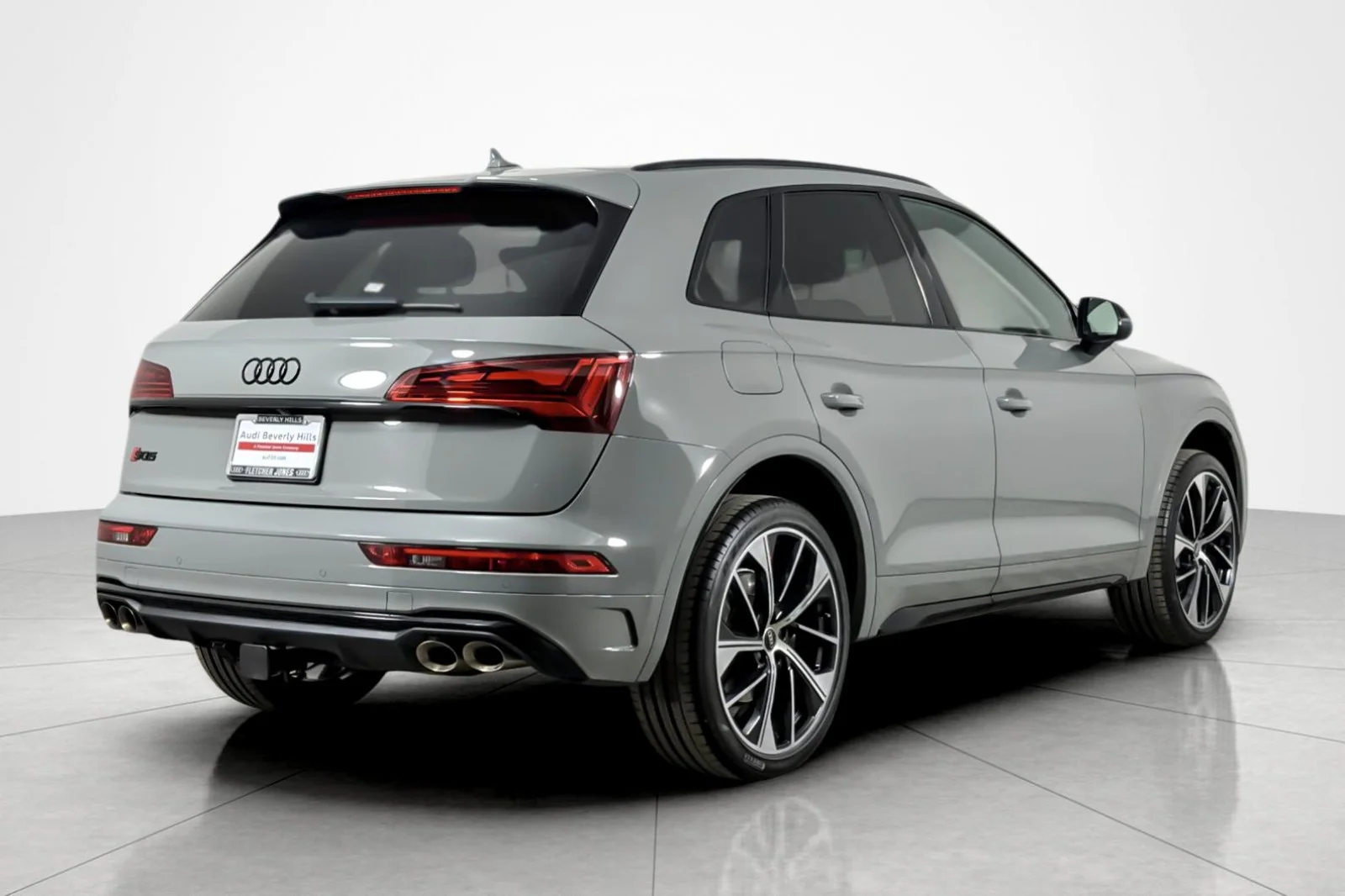 Used 2022 Quantum Gray Audi Premium Plus 3.0 TFSI quattro image 5