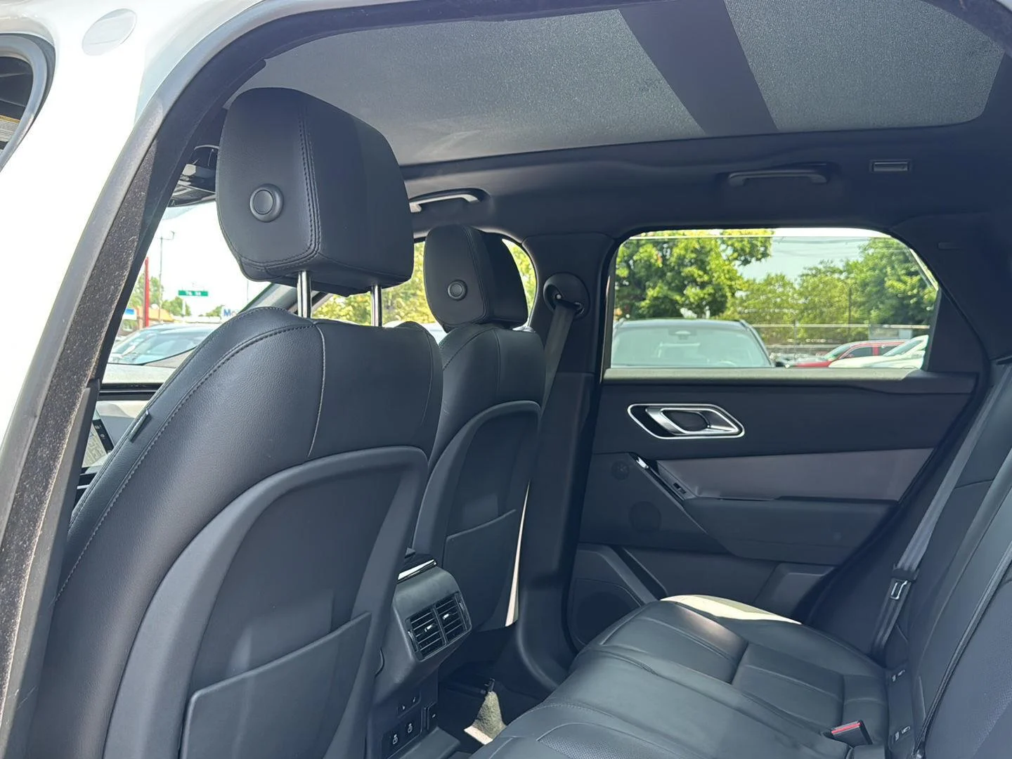 2025 Land Rover Range Rover Velar Dynamic SE - Photo 27