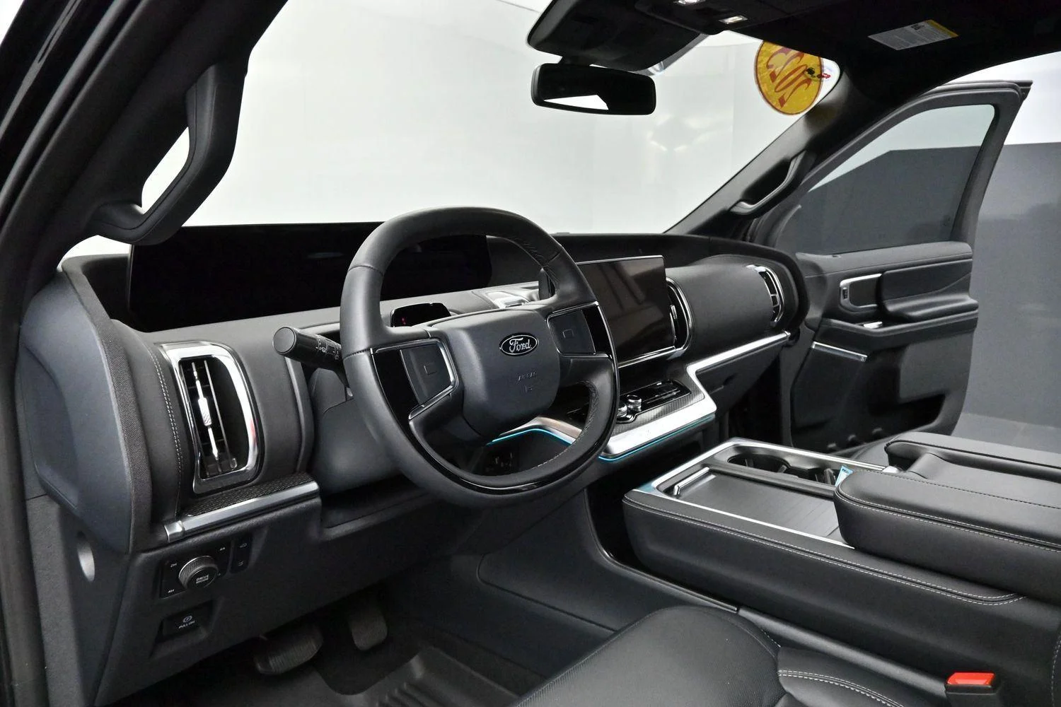 Used 2025 Black Ford Platinum image 22