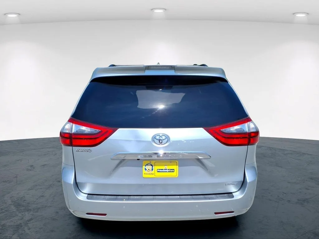 Used 2020 Silver Toyota Limited Premium image 7