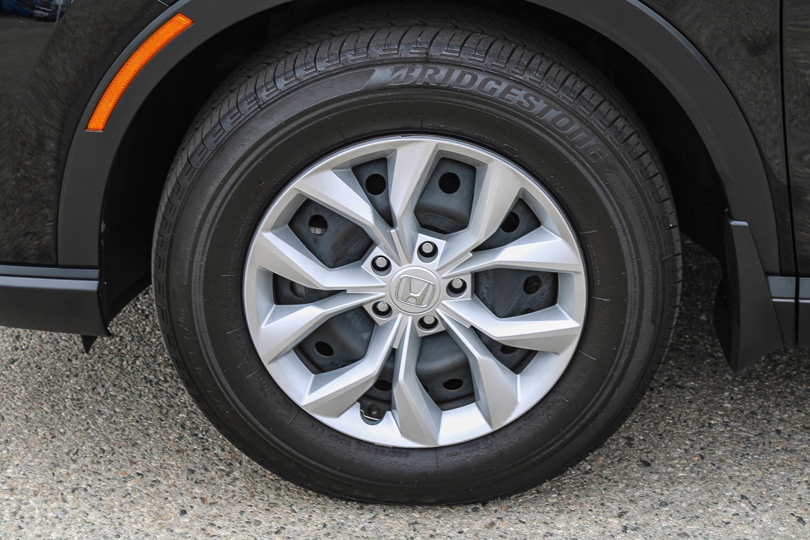 2025 Honda CR-V LX - Photo 12