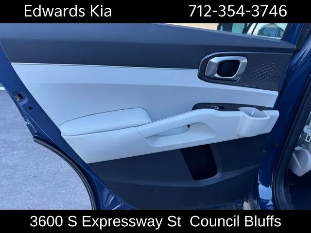 2025 Kia Sorento S - Photo 15