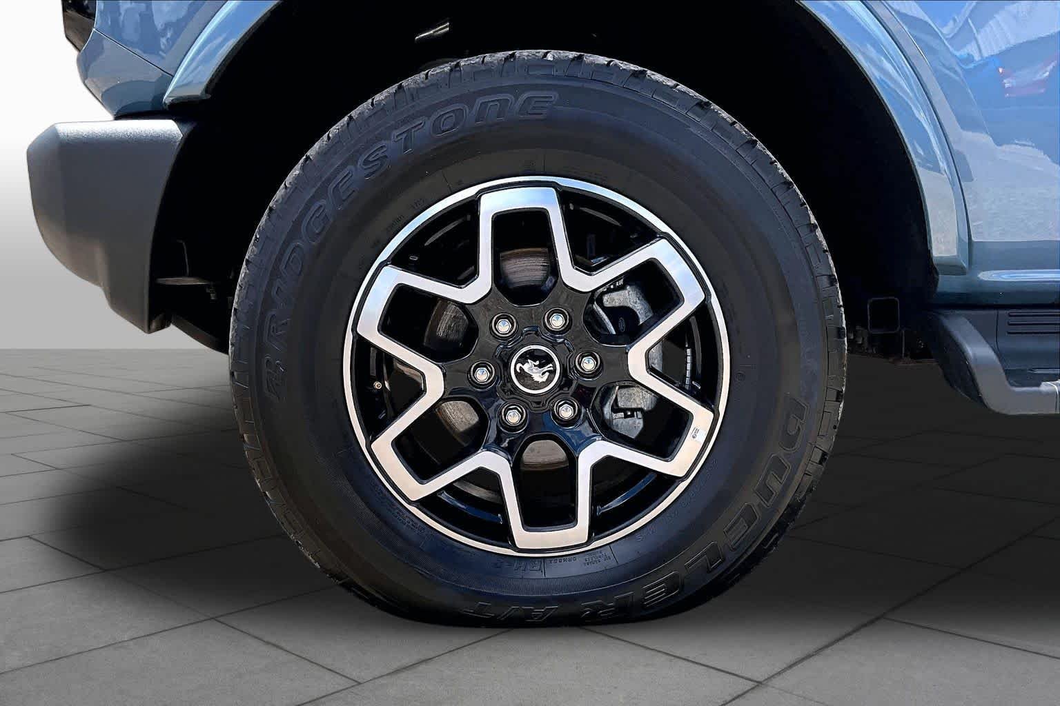 Certified Used 2025 Azure Gray Metallic Ford Outer Banks image 11