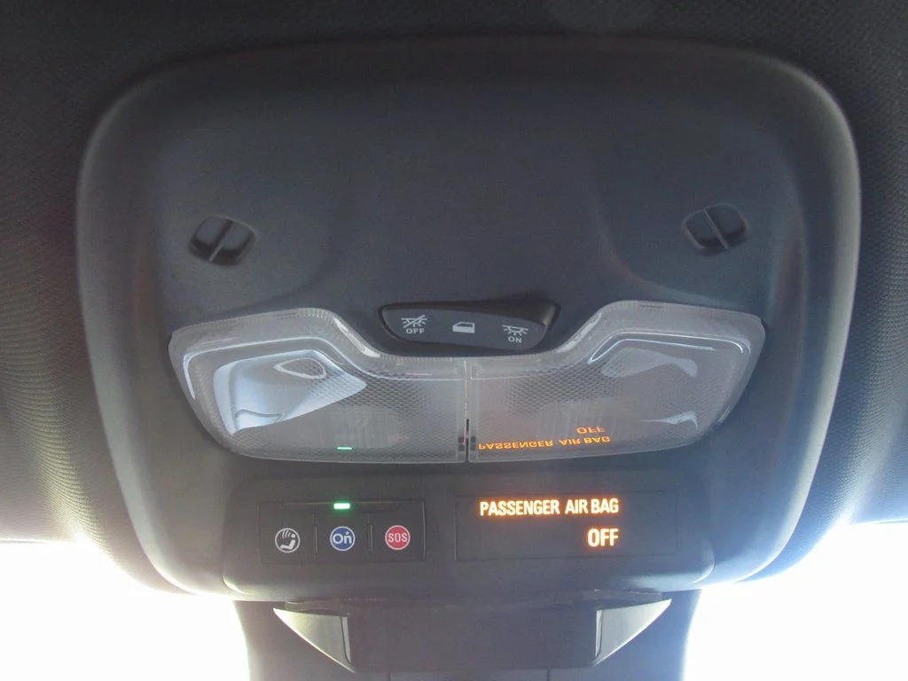 2024 Chevrolet Colorado LT - Photo 26