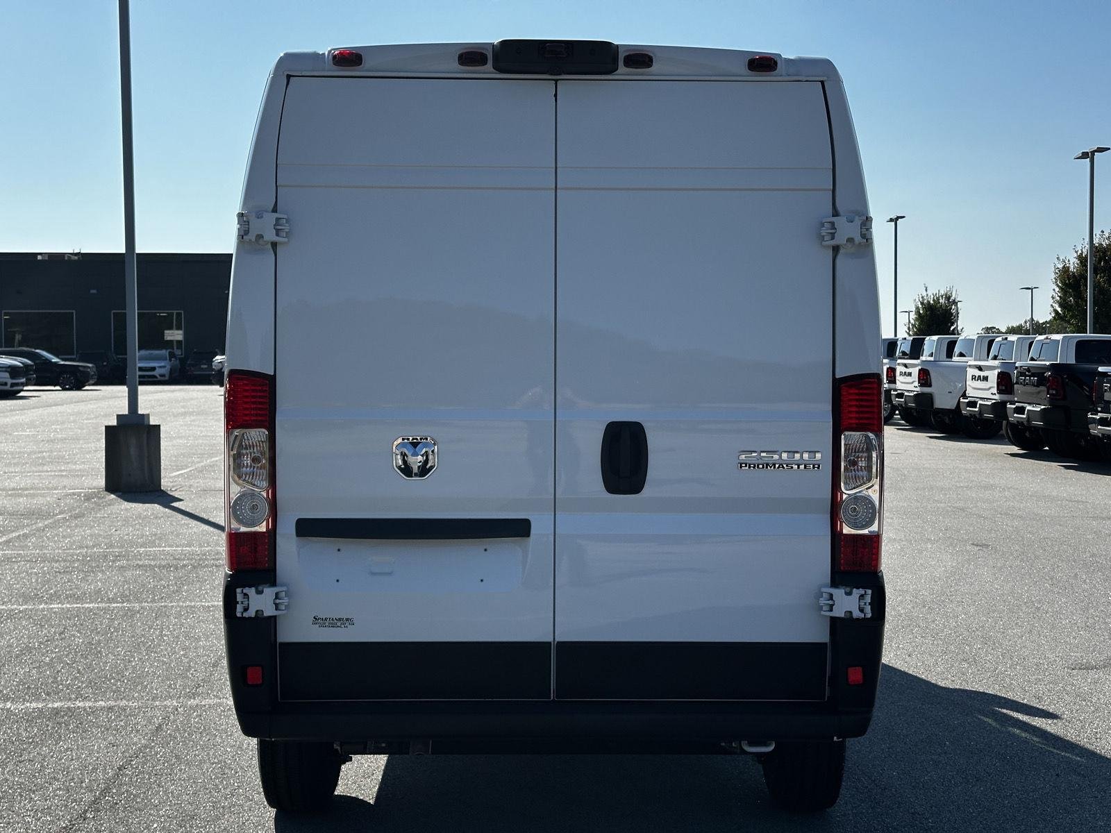 New 2026 Bright White Clear-Coat Exterior Paint RAM Tradesman image 7