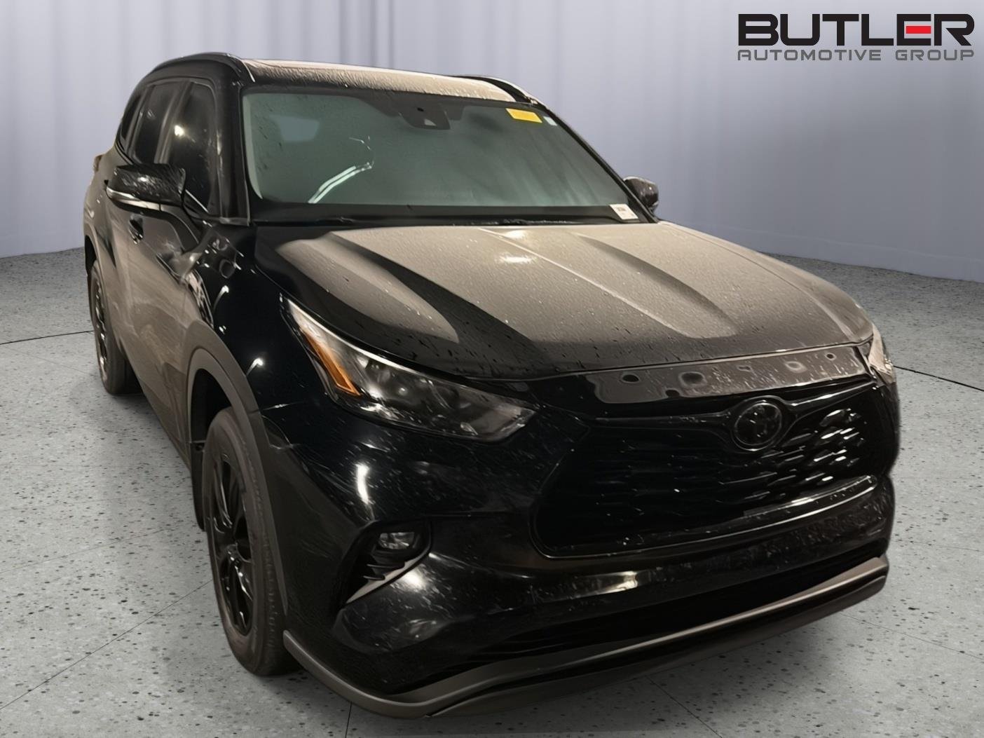 Used 2024 Midnight Black Metallic Toyota XLE image 3