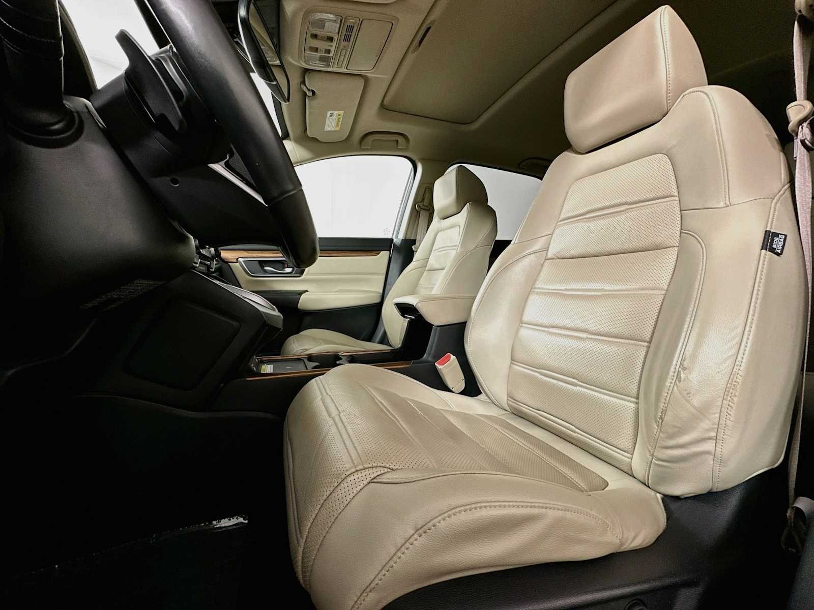 Used 2021 Platinum White Pearl Honda Touring image 19