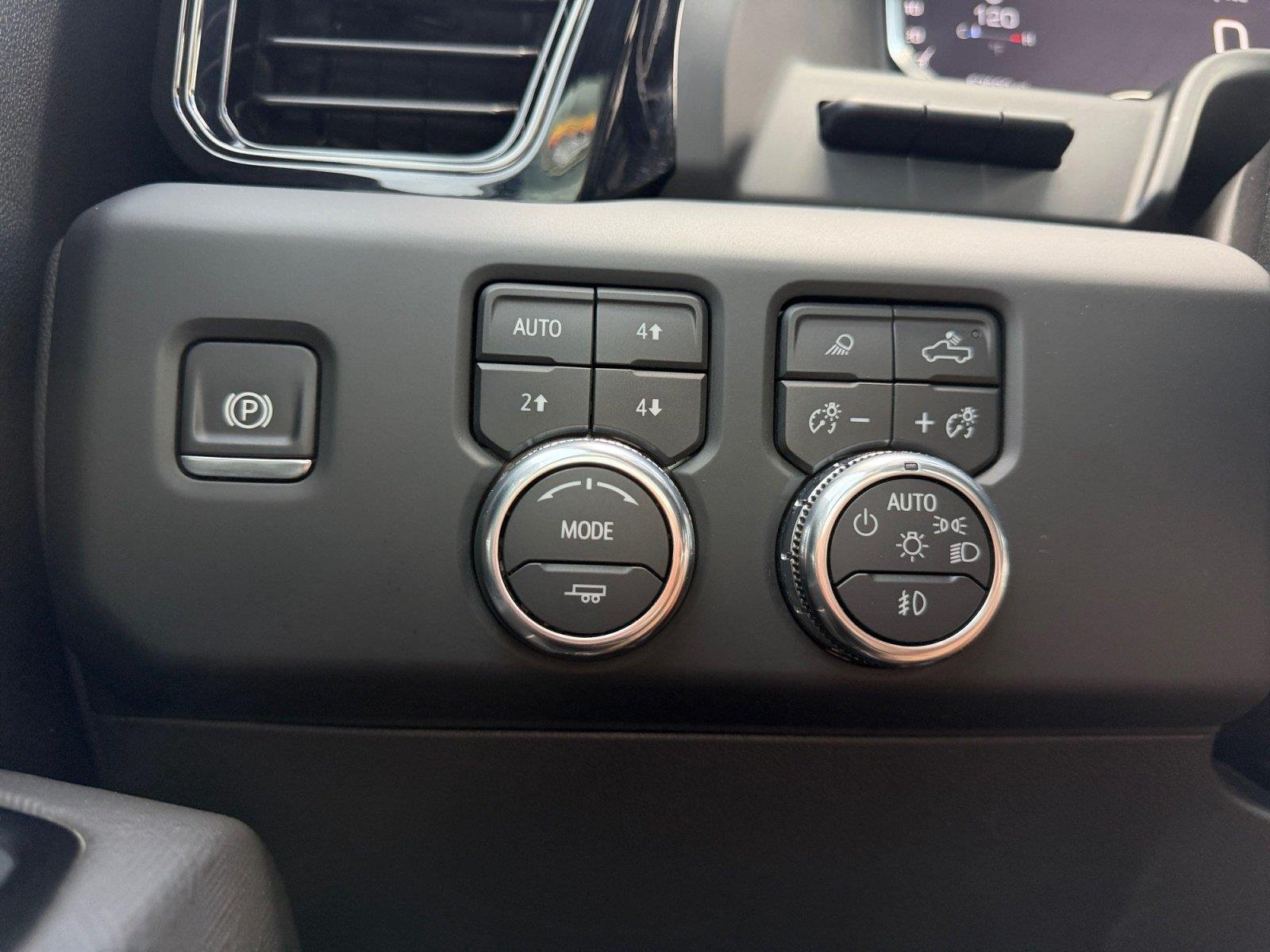 Used 2024 Onyx Black GMC AT4X image 25