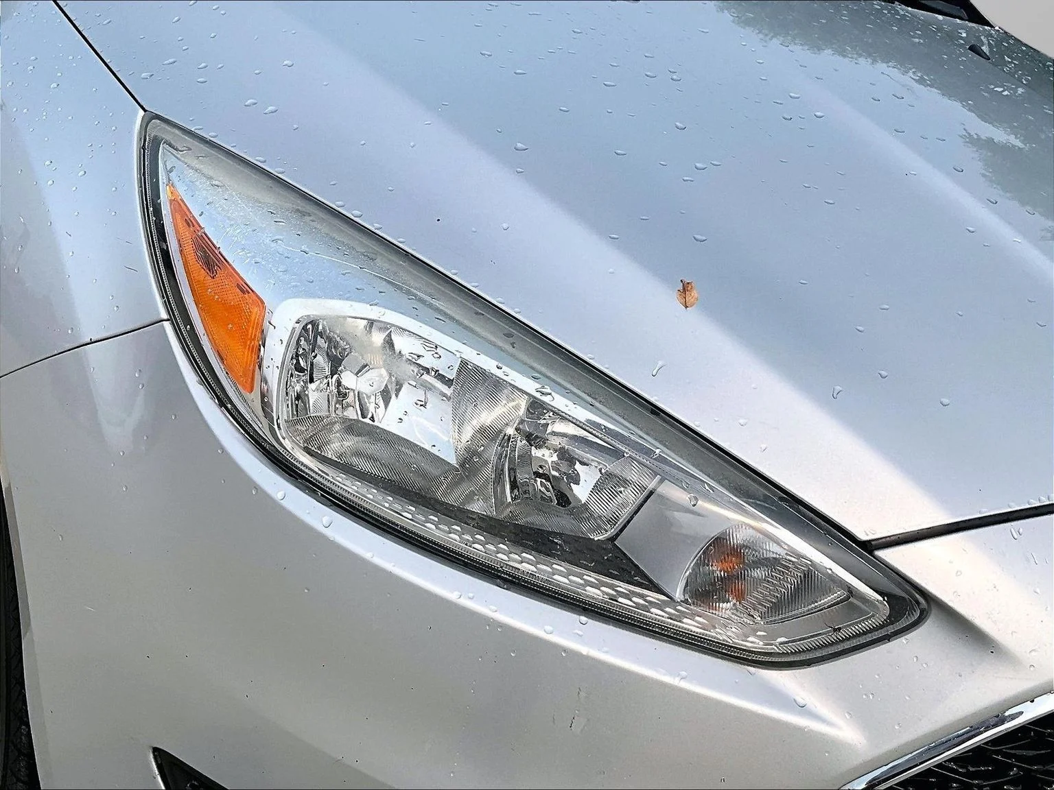 Used 2016 Silver Ford SE image 27