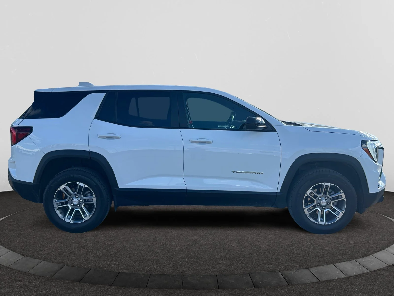 Used 2026 White GMC AWD Elevation image 6