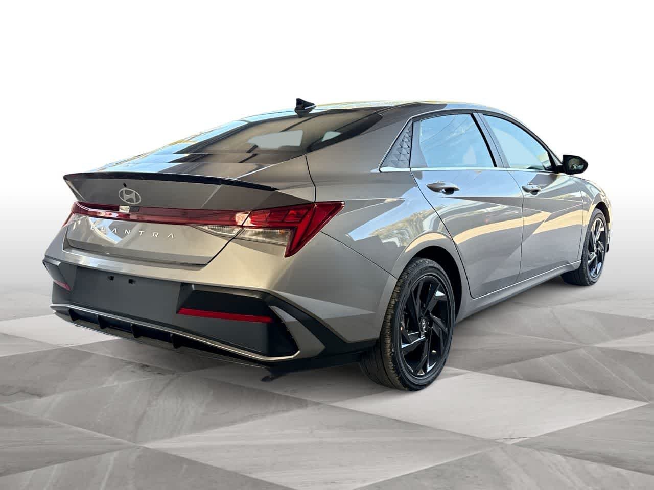 New 2026 Fluid Metal Hyundai SEL Sport image 8