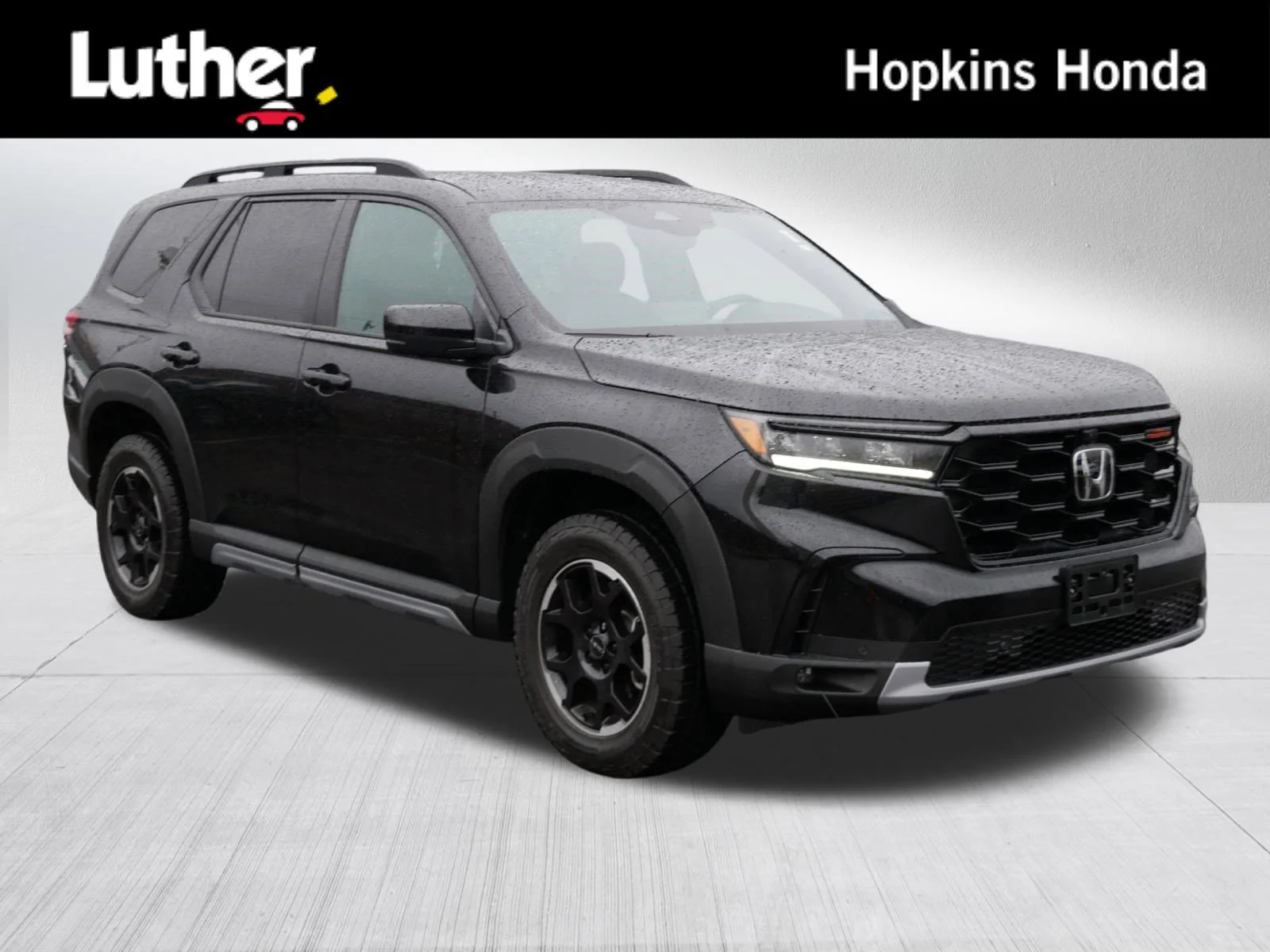 2025 Honda Pilot TrailSport AWD's photo