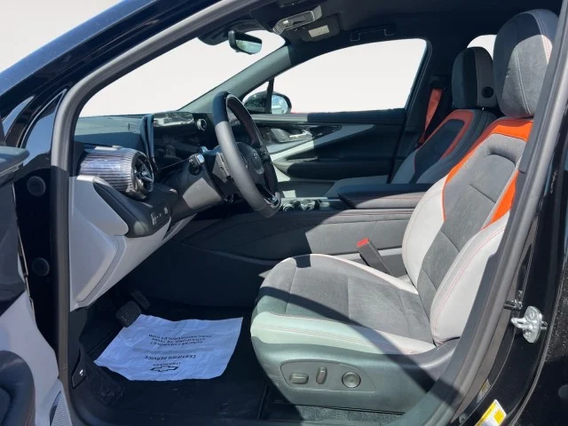 2025 Chevrolet Blazer EV SS - Photo 9