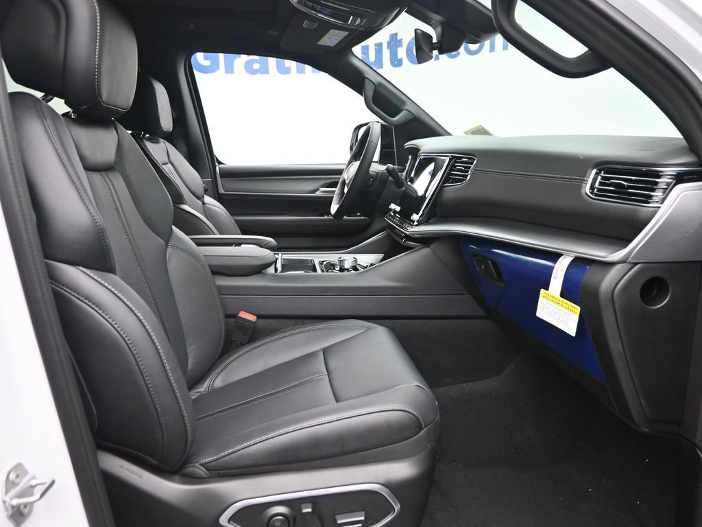 New 2026 Bright White Clearcoat Jeep Limited Altitude image 9