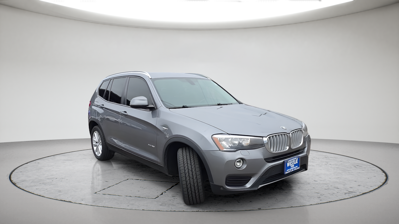 Used 2016 Gray BMW xDrive28i image 3