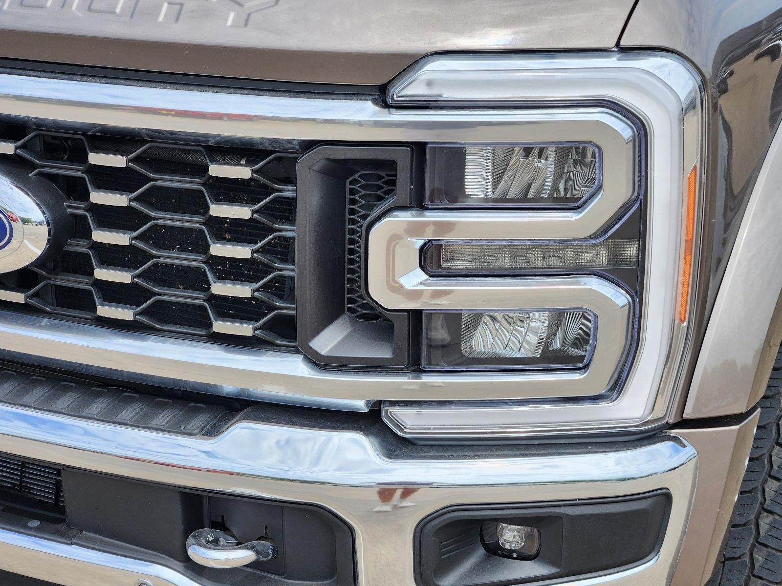 Used 2023 Stone Gray Ford King Ranch image 7