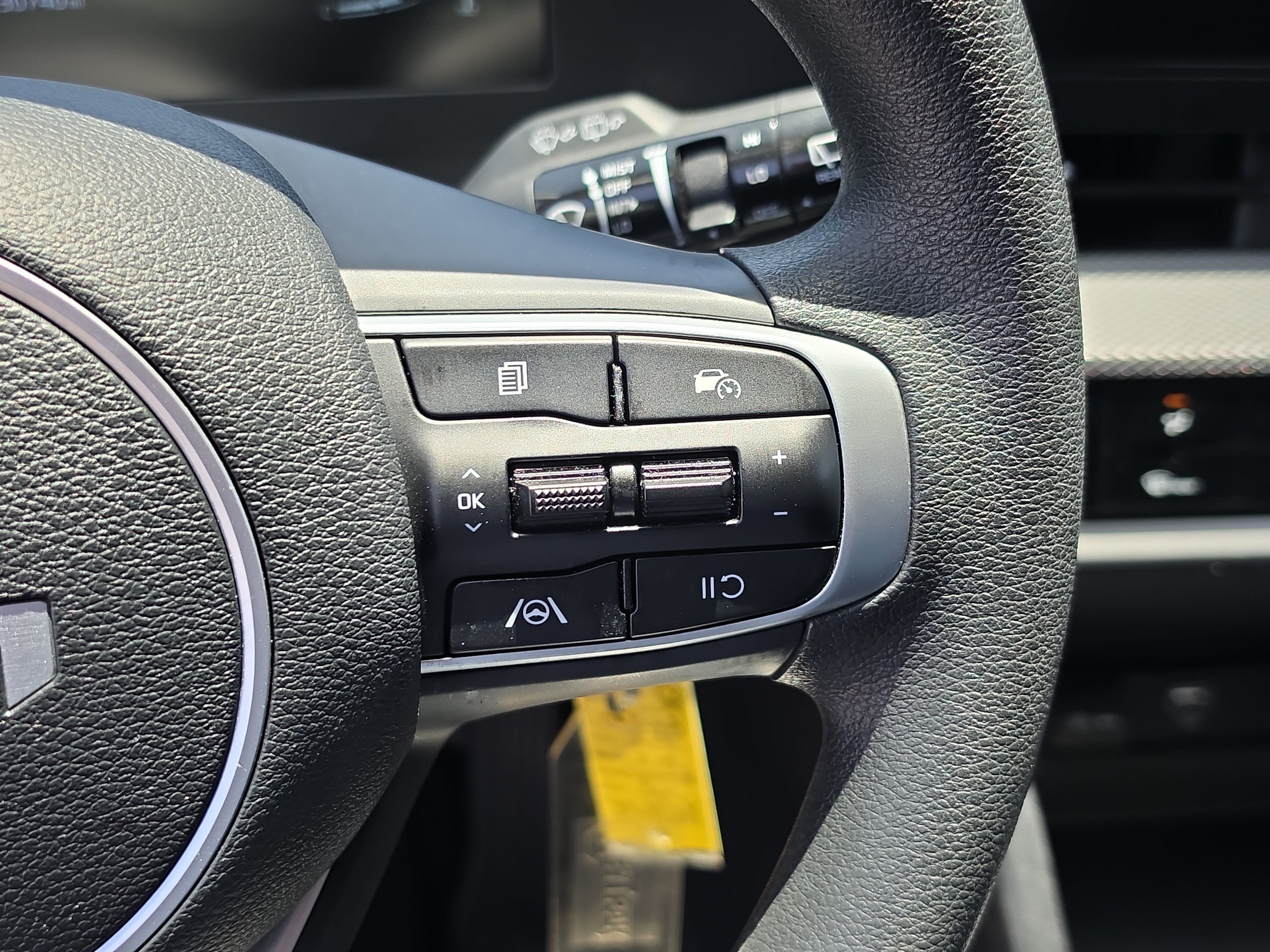 Certified Used 2023 Snow White Pearl Kia LX image 29