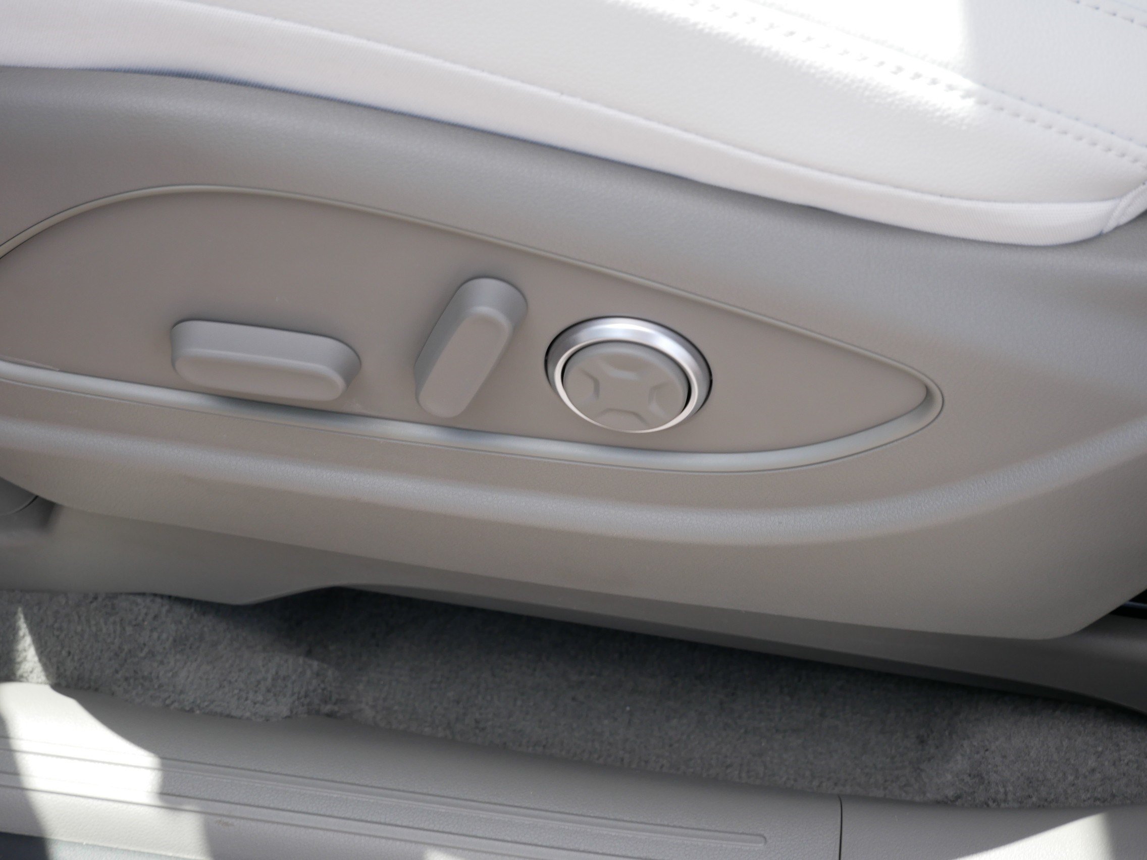 2026 Hyundai Palisade Limited - Photo 19