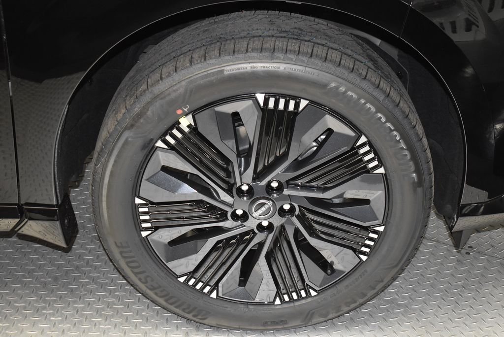 New 2026 Super Black Nissan Platinum image 40