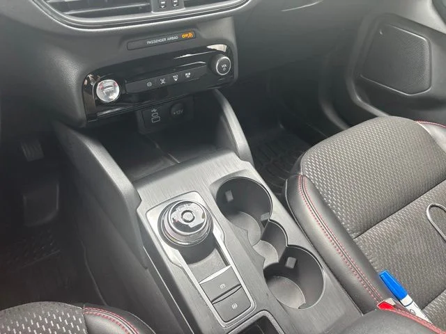 Used 2025 Agate Black Metallic Ford ST-Line Elite image 26