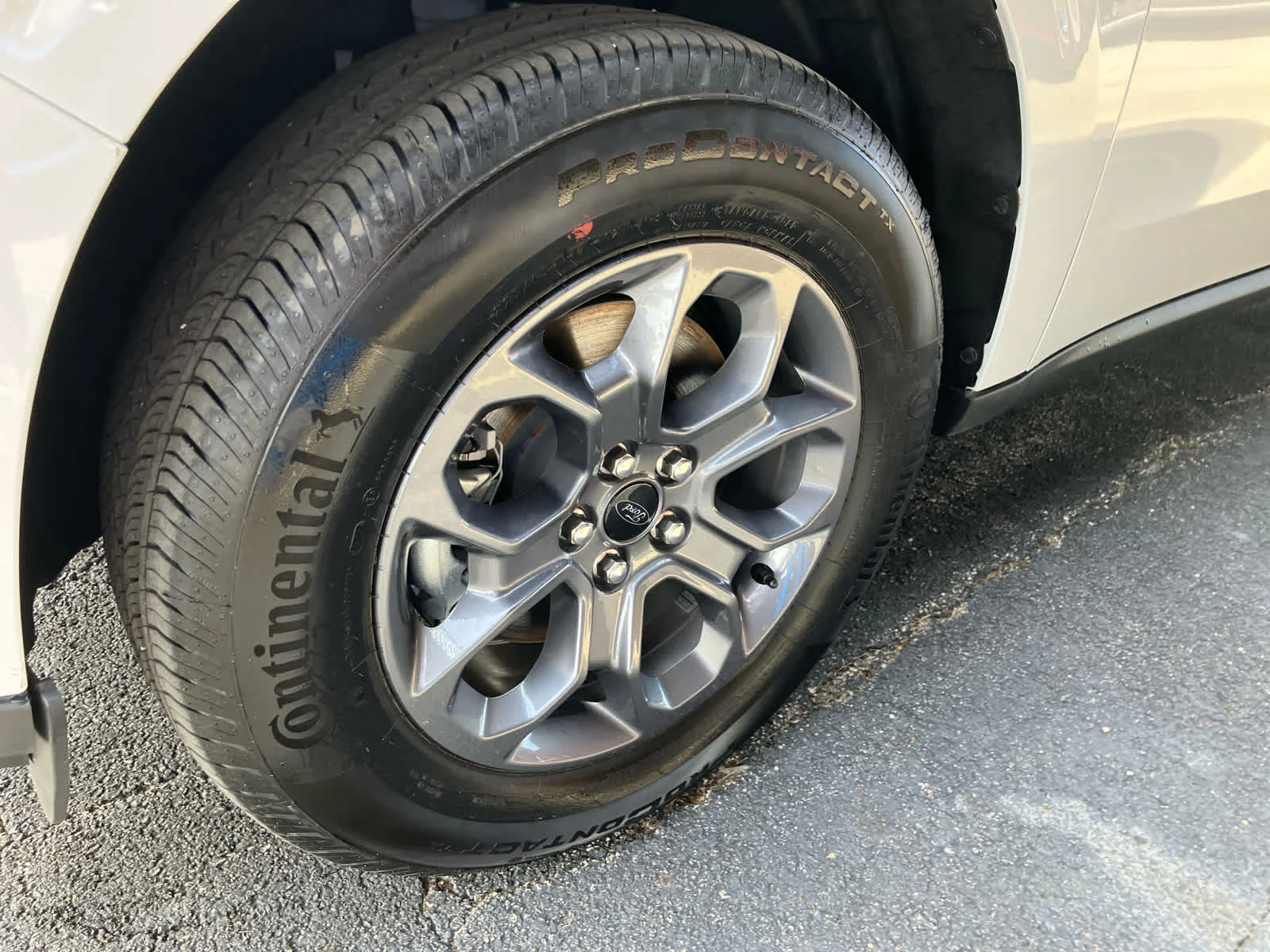 New 2026 Oxford White Ford XLT image 5