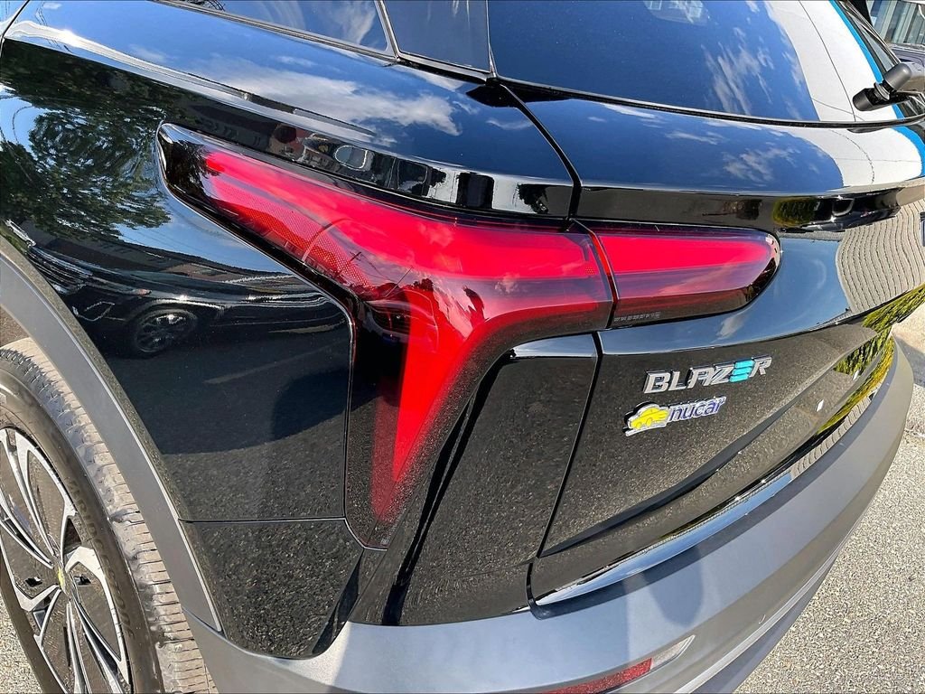 Used 2024 Black Chevrolet LT image 32