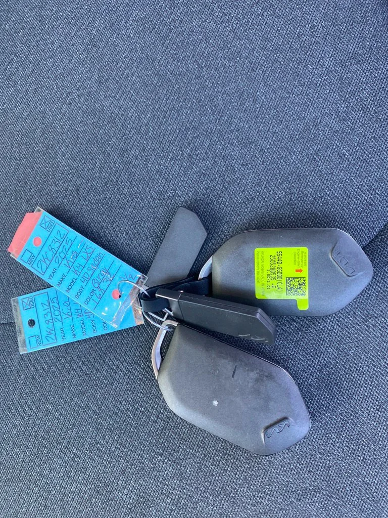 Used 2025 Gray Kia LXS image 35
