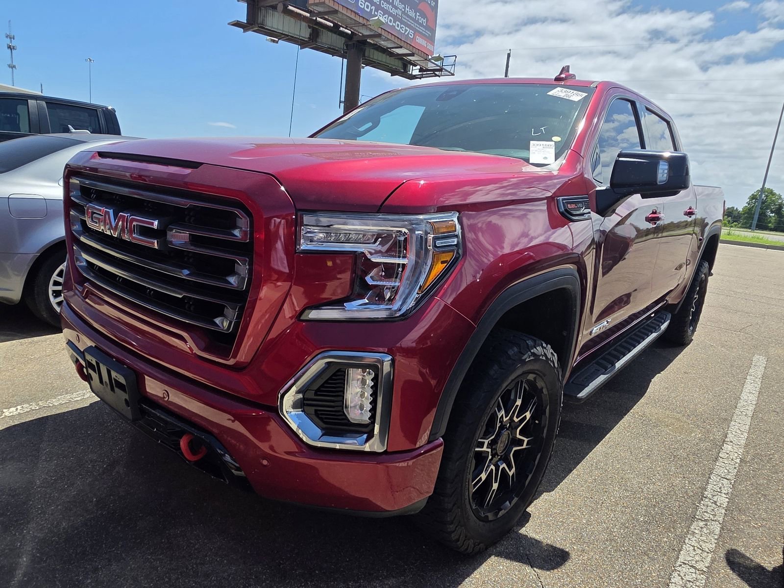 2022 GMC Sierra 4WD Crew Cab Short Box AT4's photo