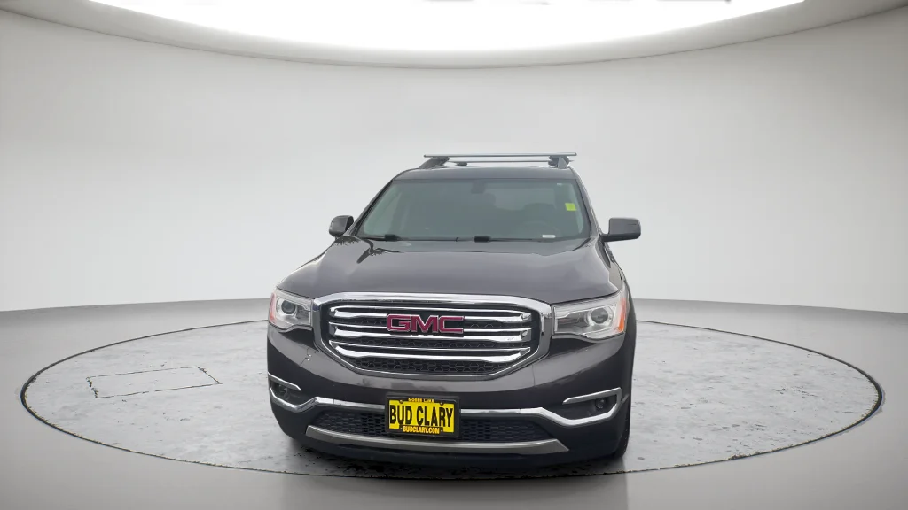 Used 2017 Black GMC SLE-2 image 2
