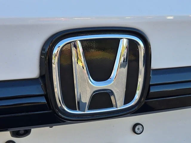 Used 2025 White Honda Sport-L image 21