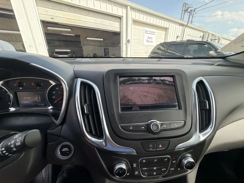 Used 2023 Blue Chevrolet LT image 17