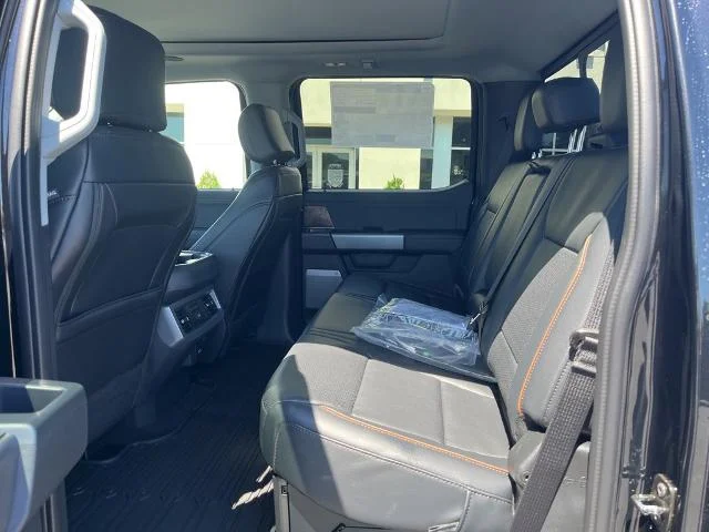 New 2026 Agate Black Metallic Ford F-250® Lariat® image 40