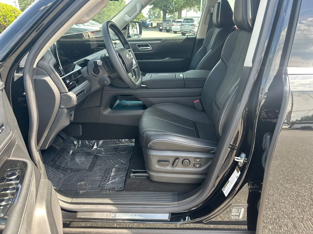 2025 INFINITI QX80 Sensory 4WD - Photo 9
